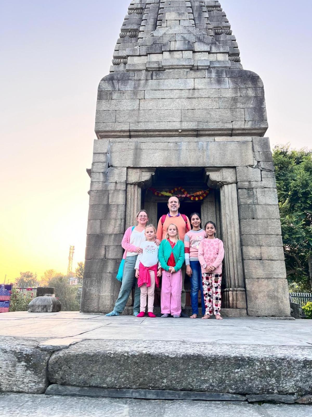 Shree Home Stay Dwarahat Dış mekan fotoğraf